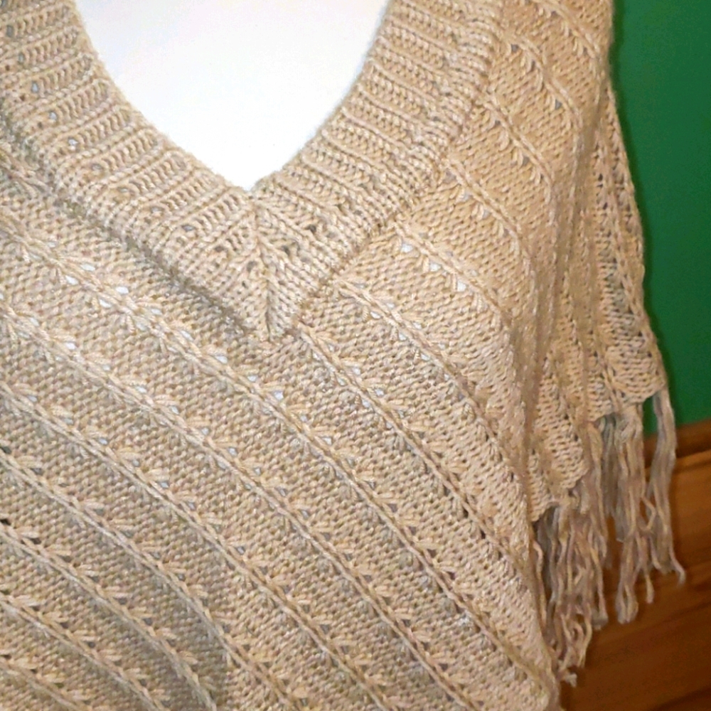 52 weekends poncho - Picture 2 of 4